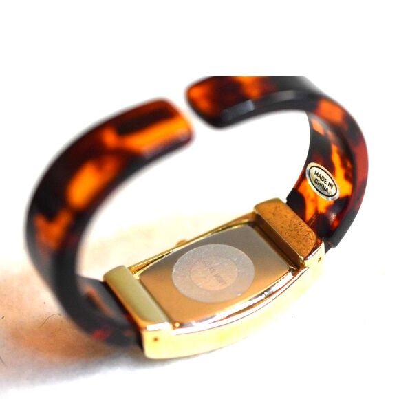 Geneva Trendy Tortoise Shell 5"Gold Tone Cuff New Battery Like New Watch - Picture 5 of 5